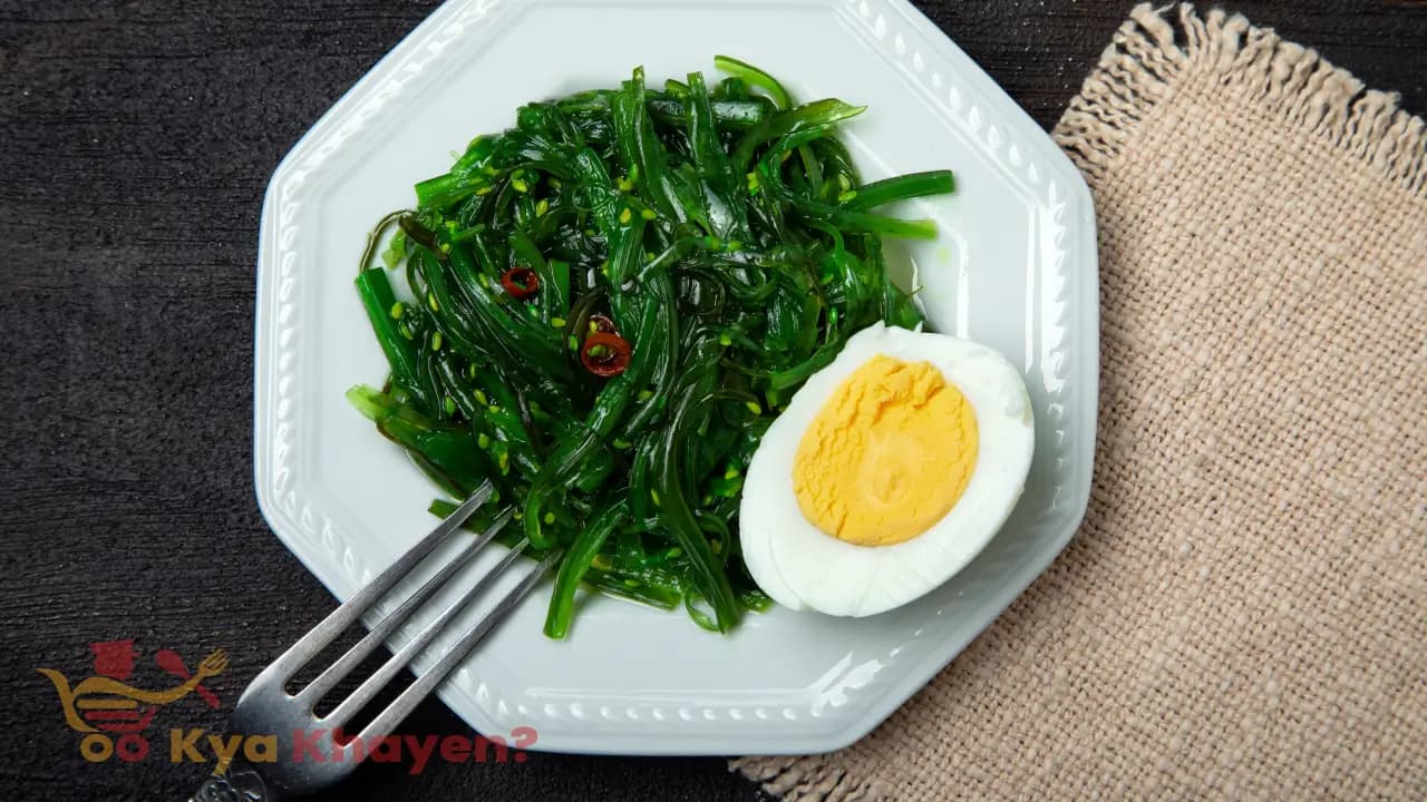 Wilted Knol Leaves with Egg