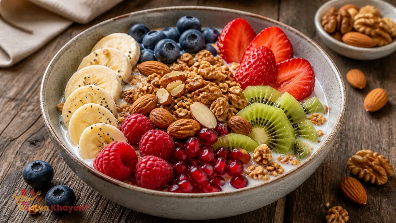 Crunchy Granola Berry Bowl